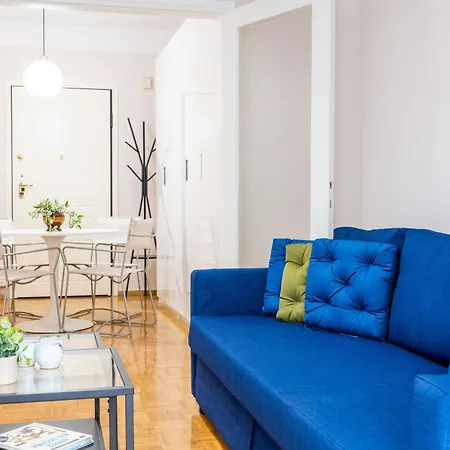 Apartment F & B Collection - Flat For 4 *